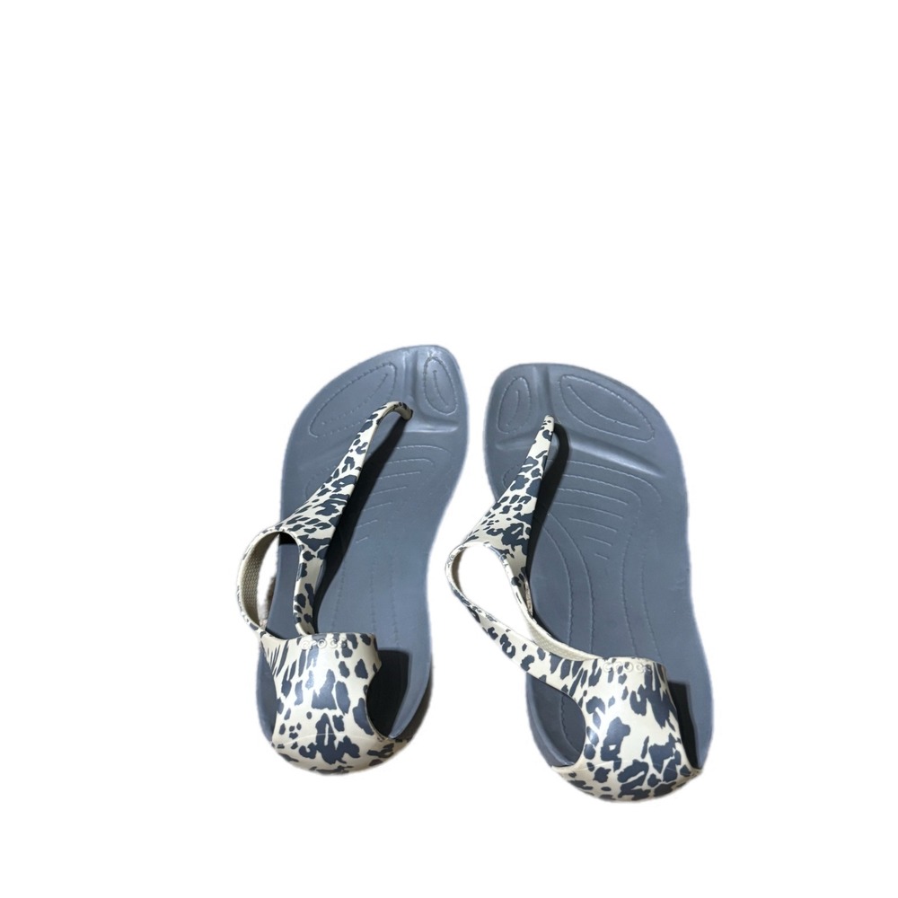 Crocs Sexi Flip Sandals Womens 9 Grey Leopard Print Excellent T-Strap Flat - Picture 6 of 9